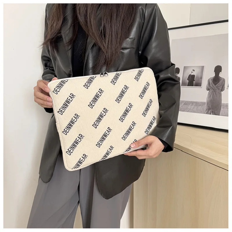 Компьютерные аксессуары, чехол – обзор и цена Laptop Accessories Sleeve